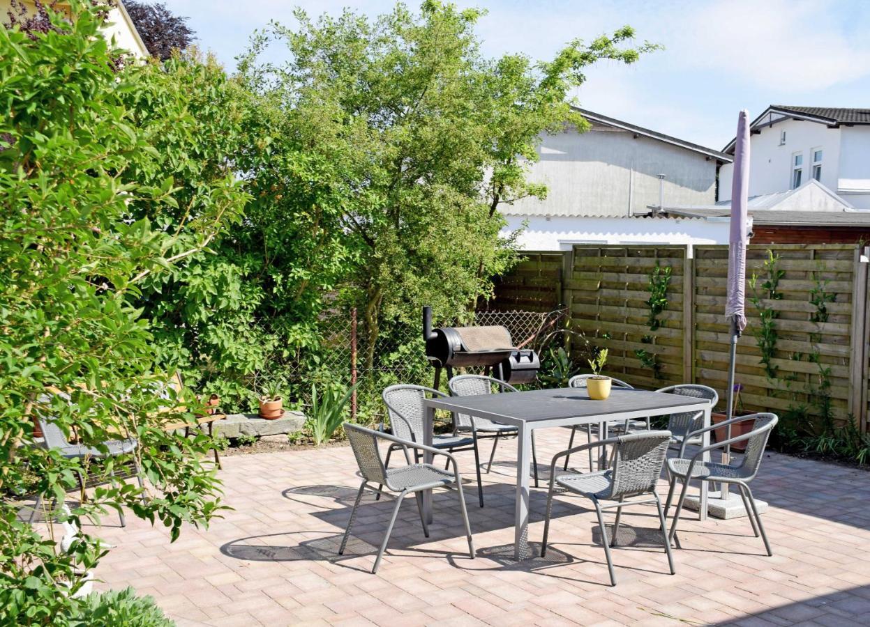 Pension Im Ostseebad Sellin Экстерьер фото